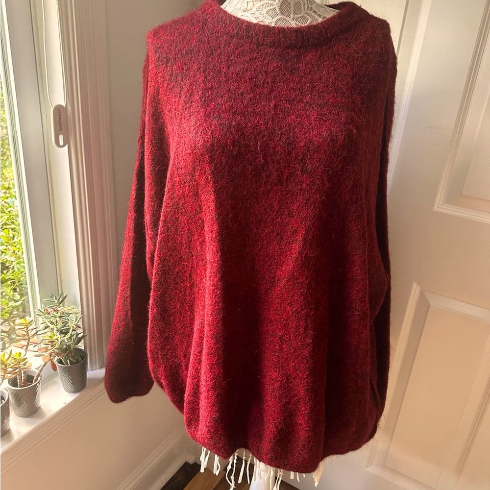 Beautiful fabric free people sweater